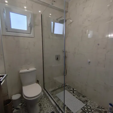 Daire Kiki And Cocos House